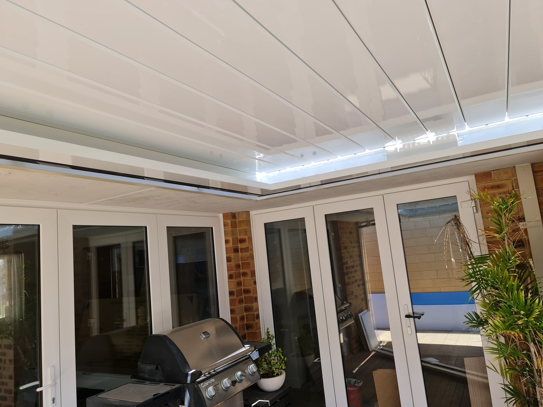 Completed Outback Sunroof over a Perth alfresco kitchen