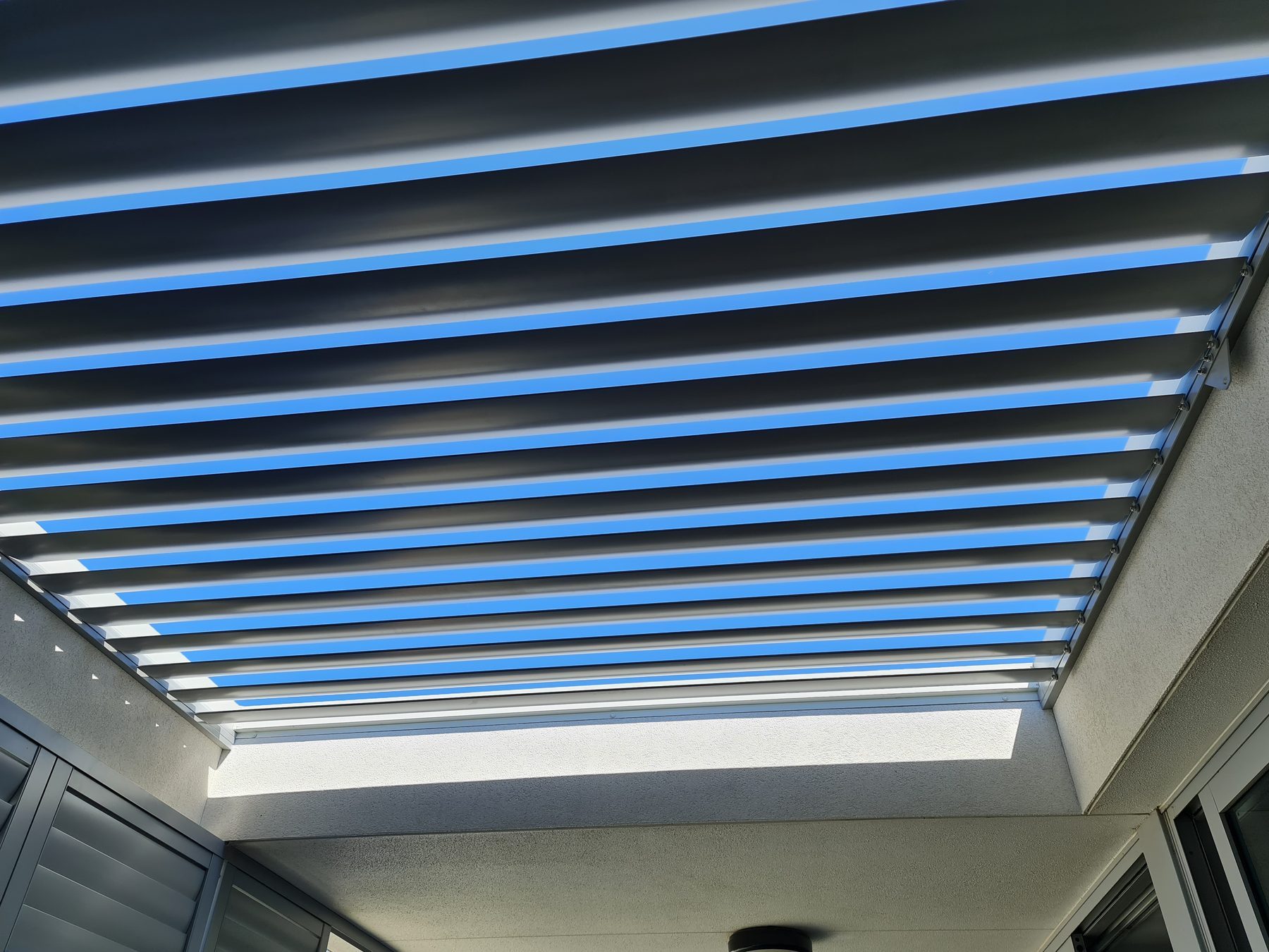 Stratco Outback Sunroof louvre roof in Perth