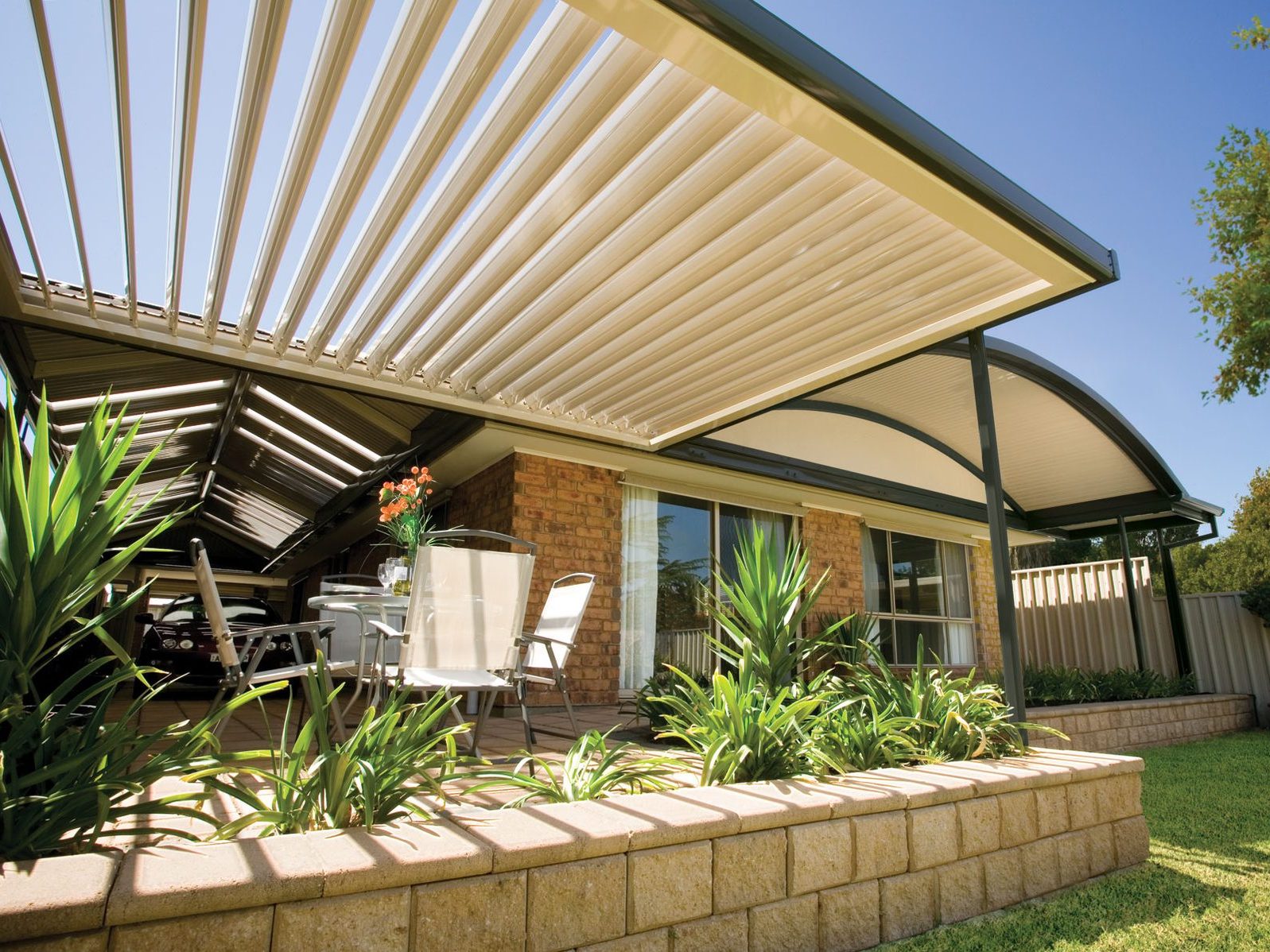 Stratco Outback Sunroof louvre roof in Perth